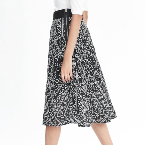 Banana Republic Geometric Lace Print Embroidered A-Line Midi Skirt Size 10 - Picture 2 of 7